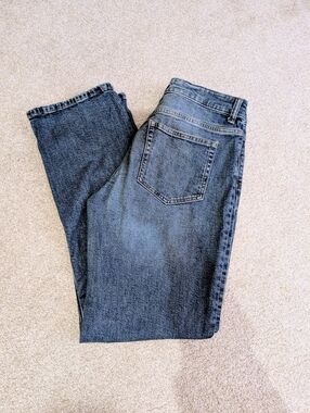 H&M Medium Blue Straight Leg Denim Size 8